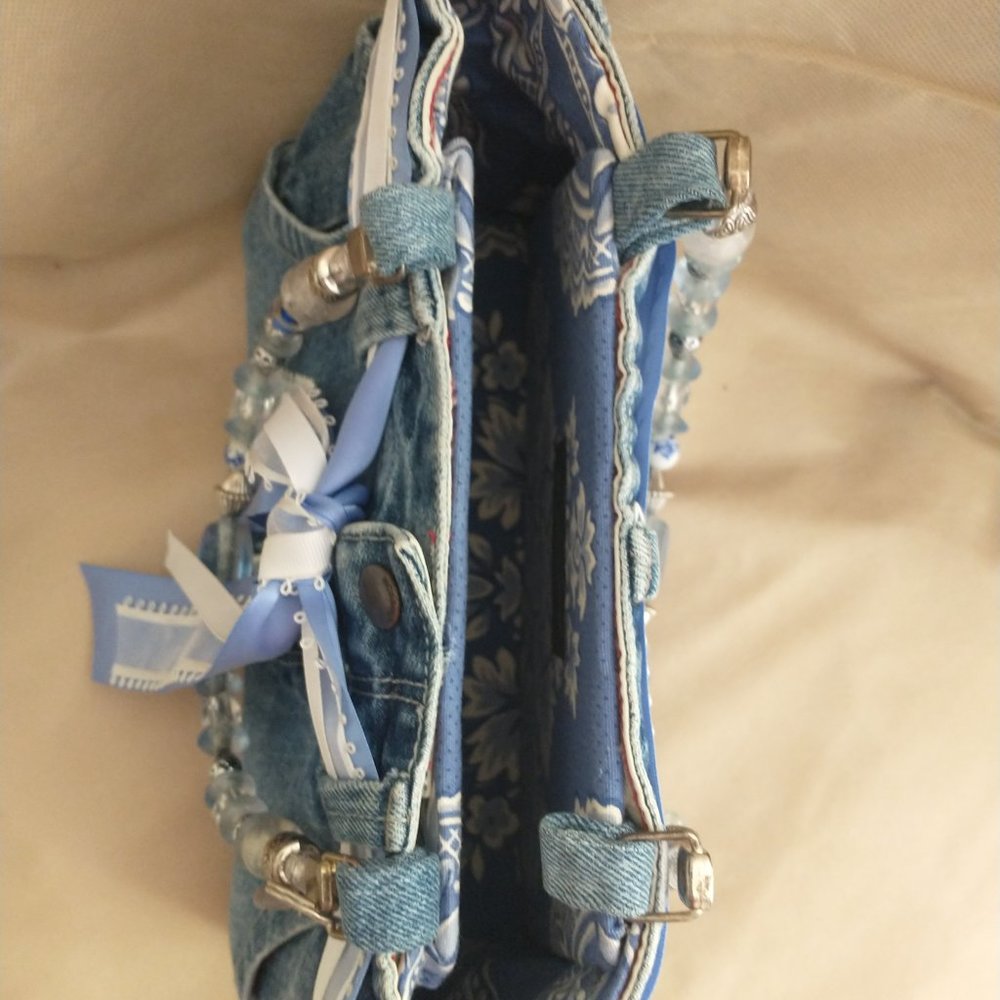 Handbag - Picture 3 of 3